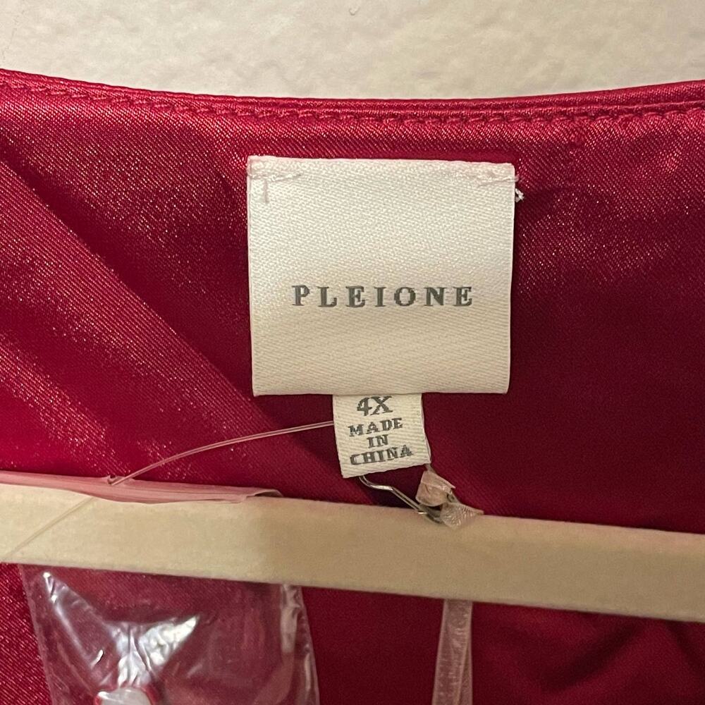 NWT Anthropologie Pleione Split Neck Red‎ Metallic Blouse - Picture 4 of 6